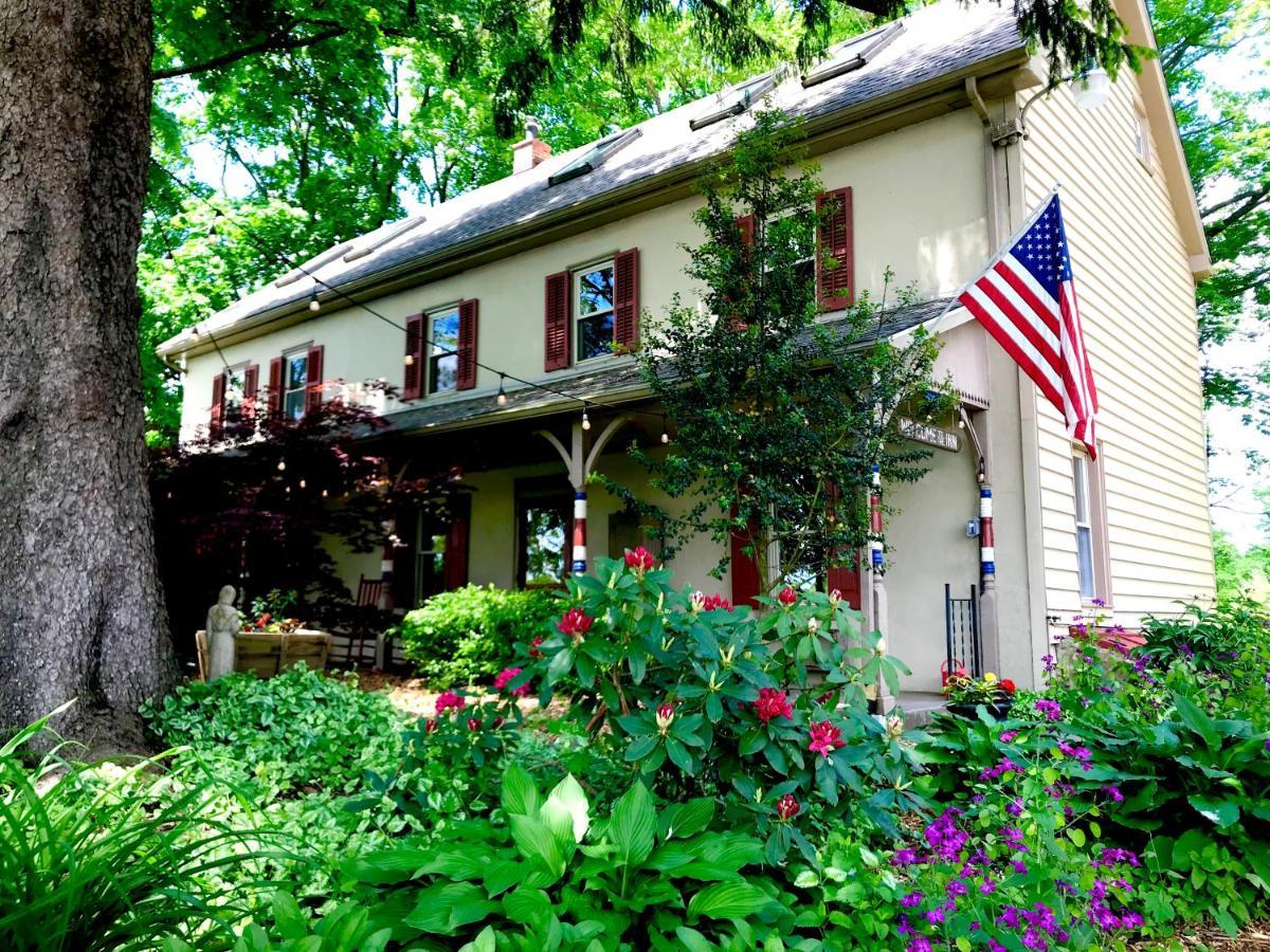 Galvanized America Inn & Art Gallery Дойлстаун Экстерьер фото